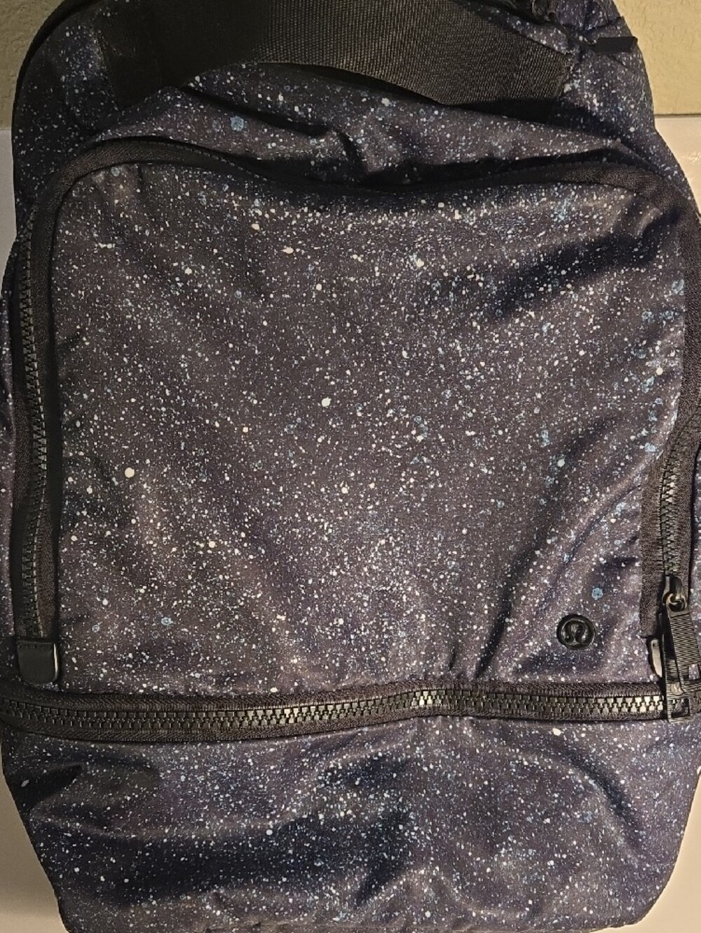 Lululemon City Adventurer Backpack 17L - Picture 7 of 8